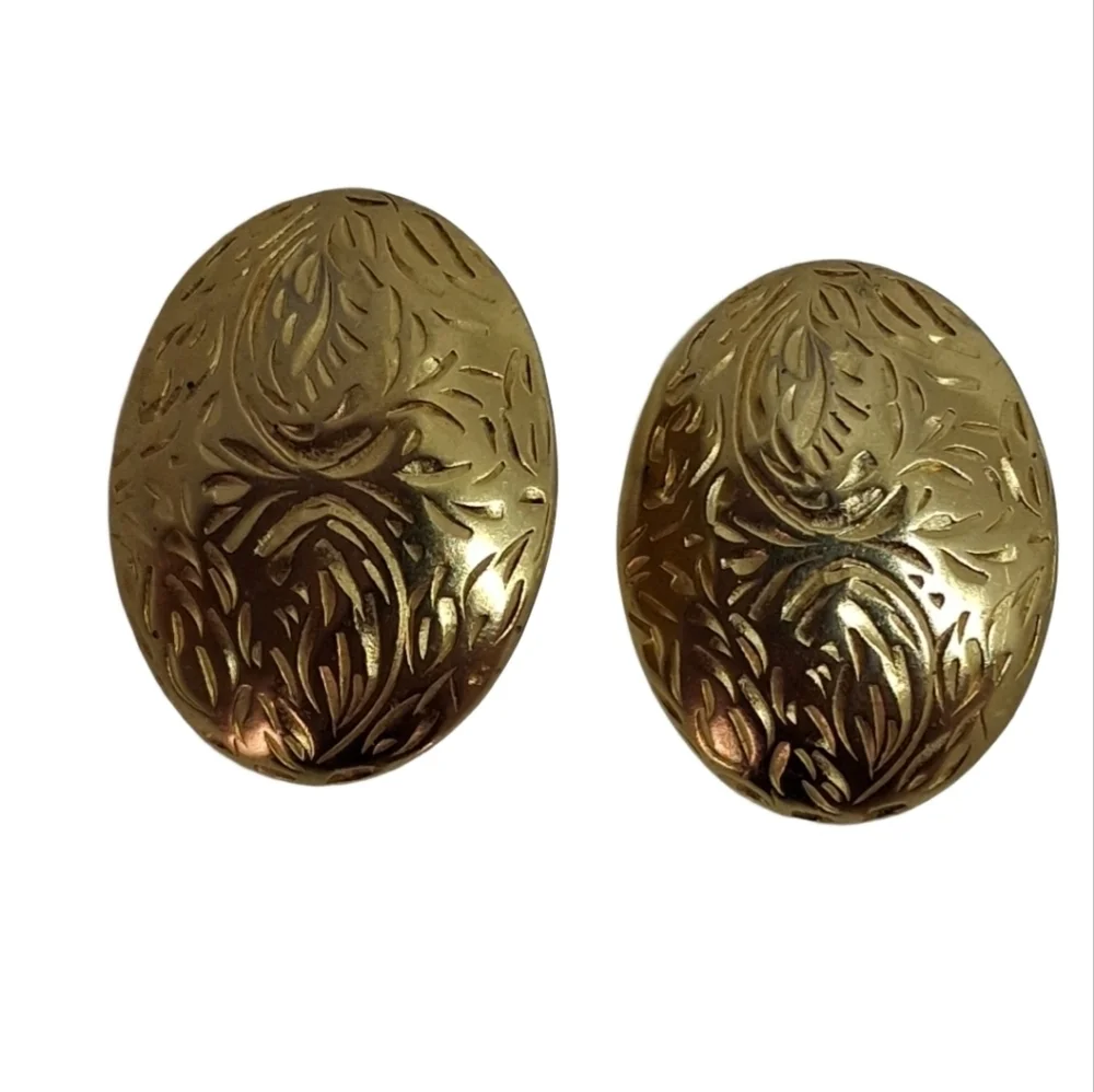Vintage Ornate Gold Etched Oval Statement Earrings • 80s Retro Studs